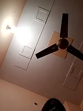 payalsharma95 online show from October 25, 2025, 4:57 pm