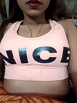 payalsharma95 online show from November 29, 2025, 5:05 pm