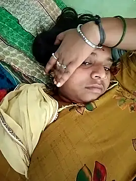 Hot crety online show from October 2, 2025, 6:53 am