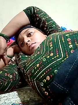 Hot crety online show from October 17, 2025, 2:08 pm