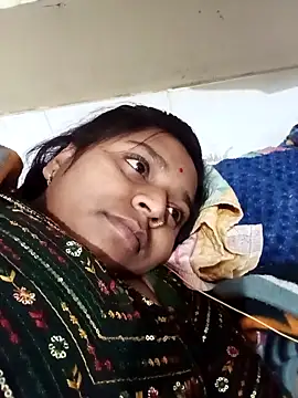 Hot crety online show from December 21, 2025, 5:42 pm