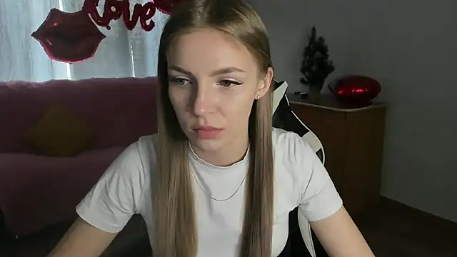 HitGyrl online show from March 27, 2026, 8:26 am