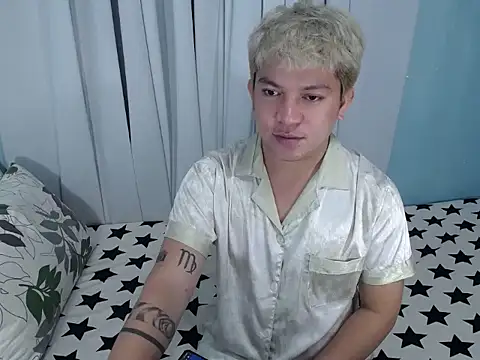 Snapshot of Fuckboii_intown chatting on November 24, 2025, 8:30 pm Fuckboii intown online show from November 24, 2025, 8:30 pm