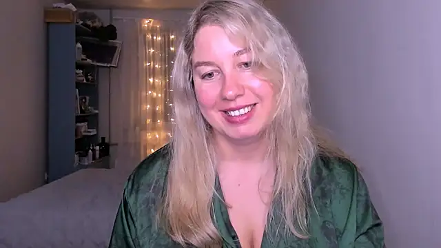 NancySanders online show from May 16, 2026, 8:07 pm