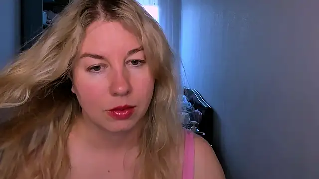 NancySanders online show from June 10, 2026, 2:01 am