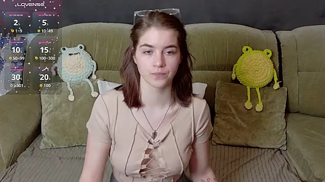 ElzaBlis online show from April 9, 2026, 2:55 pm