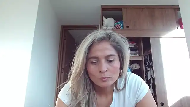 Snapshot of linda-mature43 chatting on September 13, 2025, 10:09 pm linda-mature43 online show from September 13, 2025, 10:09 pm