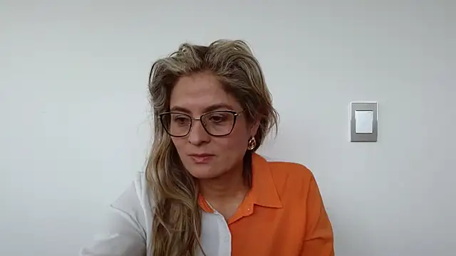Snapshot of linda-mature43 chatting on September 19, 2025, 3:24 pm linda-mature43 online show from September 19, 2025, 3:24 pm