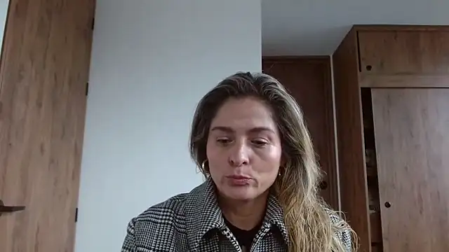 linda-mature43 online show from November 15, 2025, 4:47 pm