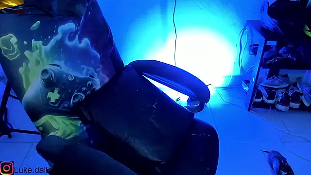 zeus 7777 online show from January 14, 2026, 10:32 am