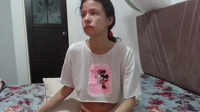 Snapshot of nathaly_jones_ chatting on February 18, 2026, 10:11 am nathaly jones online show from February 18, 2026, 10:11 am