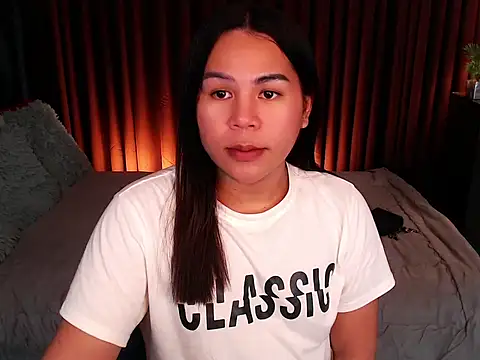 Snapshot of TransAlena95 chatting on October 14, 2025, 7:31 am TransAlena95 online show from October 14, 2025, 7:31 am