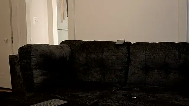 pantyhoselover54 online show from April 17, 2026, 2:36 am