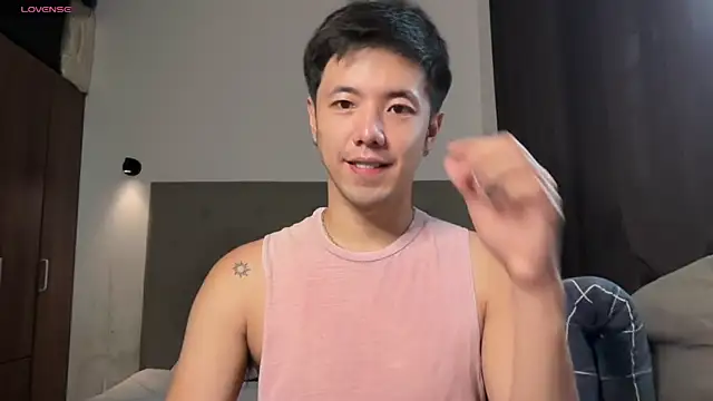 Addictiveboi online show from May 17, 2026, 1:25 am