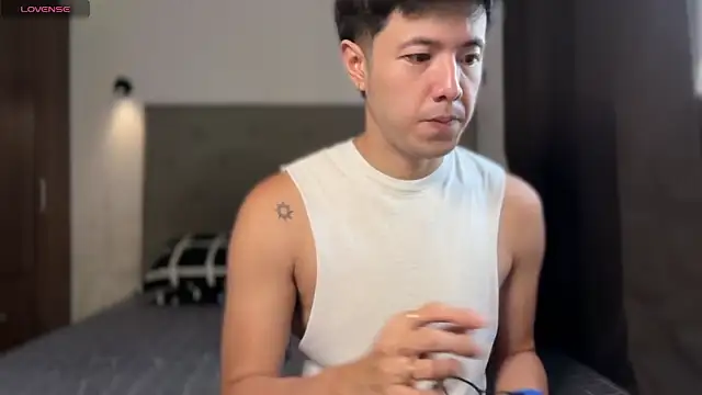 Addictiveboi online show from July 7, 2026, 4:04 am