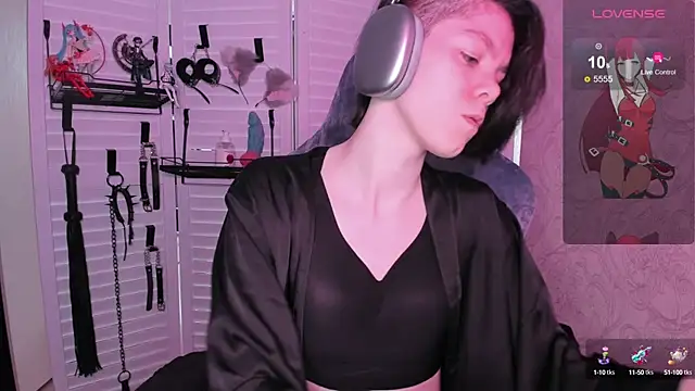 aestheticbeing online show from September 13, 2025, 12:05 pm