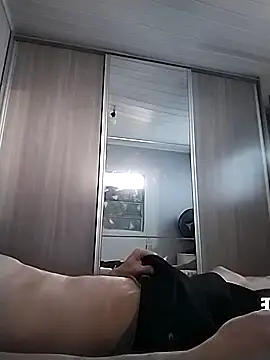 12dery online show from October 15, 2025, 7:25 pm