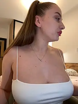 Maribelle Vinnie online show from March 19, 2026, 7:29 pm