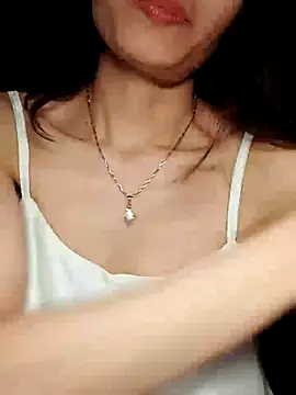 Hinna x online show from November 5, 2025, 9:09 am