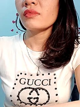 Hinna x online show from March 24, 2026, 2:33 pm