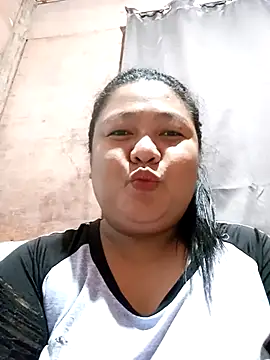 Perfect smile01 online show from March 8, 2026, 8:51 am