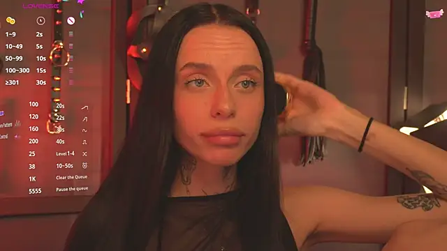 Snapshot of livia_starwars chatting on October 14, 2025, 9:48 pm livia starwars online show from October 14, 2025, 9:48 pm