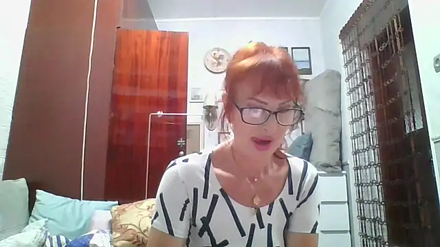 Mellana online show from October 5, 2025, 1:53 pm