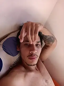 RuiMaddoox online show from November 14, 2025, 2:05 pm