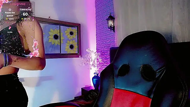 Snapshot of Cata_MW chatting on October 20, 2025, 7:14 pm Cata MW online show from October 20, 2025, 7:14 pm