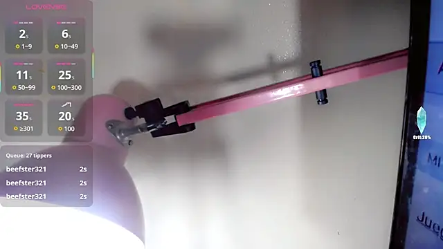 Snapshot of Cata_MW chatting on October 31, 2025, 7:04 pm Cata MW online show from October 31, 2025, 7:04 pm