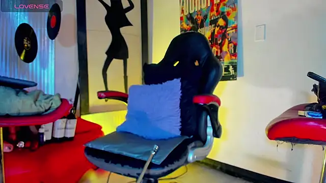 Snapshot of Cata_MW chatting on November 22, 2025, 8:41 pm Cata MW online show from November 22, 2025, 8:41 pm