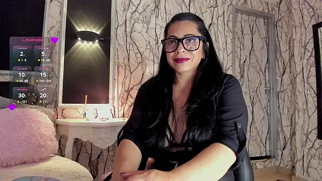 Snapshot of adelinemoretti chatting on February 27, 2026, 8:53 pm adelinemoretti online show from February 27, 2026, 8:53 pm