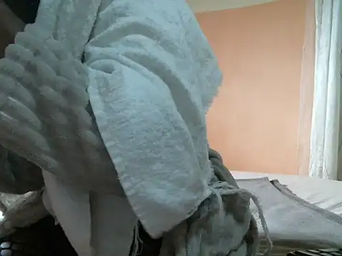 Pretty miss devilxxx35 online show from November 17, 2025, 7:25 am