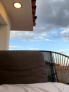 Snapshot of Melody-baby chatting on September 25, 2025, 10:24 pm Melody-baby online show from September 25, 2025, 10:24 pm