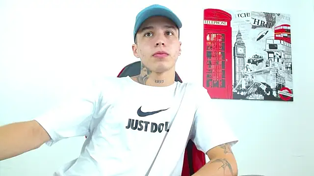 Snapshot of Cumandres18 chatting on February 12, 2026, 2:56 pm Cumandres18 online show from February 12, 2026, 2:56 pm