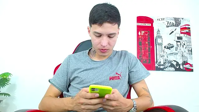 Snapshot of Cumandres18 chatting on February 16, 2026, 2:24 pm Cumandres18 online show from February 16, 2026, 2:24 pm