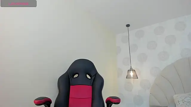 GIANAMILLER6 online show from October 21, 2025, 12:17 pm