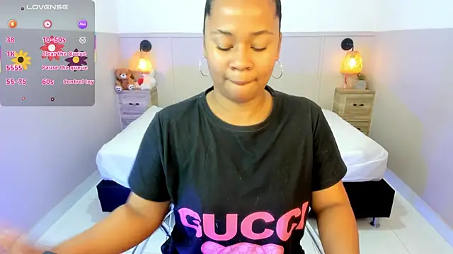 Snapshot of AuroraSky8 chatting on November 23, 2025, 12:16 pm AuroraSky8 online show from November 23, 2025, 12:16 pm