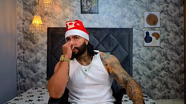 Apolo rousse1 online show from November 30, 2025, 7:40 pm