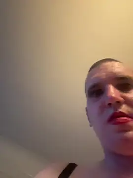 grossie42069 online show from June 12, 2026, 12:20 am