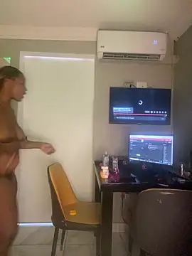 BQueen223 online show from October 30, 2025, 3:41 am