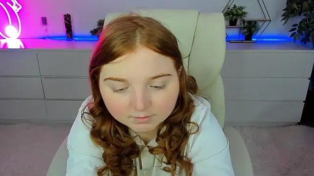 KattyRose8 online show from October 5, 2025, 12:03 pm