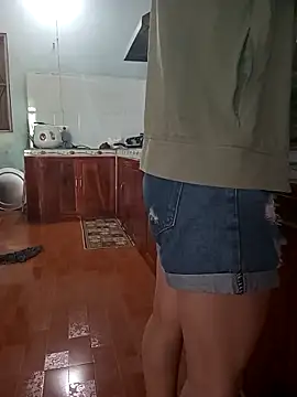 Snapshot of Sweet-Berry89 chatting on October 23, 2025, 3:28 am Sweet-Berry89 online show from October 23, 2025, 3:28 am