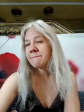 HeronDenni online show from October 25, 2025, 5:37 am