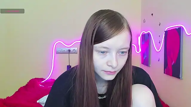 AliceHaris online show from September 16, 2025, 3:29 am