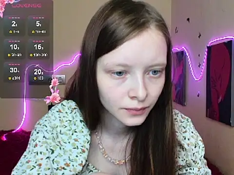 AliceHaris online show from October 28, 2025, 4:27 am