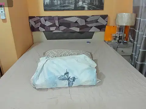 hermosaALONDRAxx online show from July 11, 2026, 2:36 am