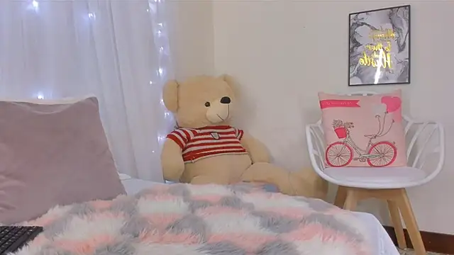 looklikeamovie online show from April 18, 2026, 7:07 pm