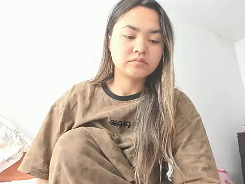 saika blush online show from April 12, 2026, 4:28 am