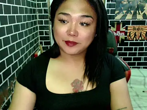 luluakovi 69 online show from September 22, 2025, 7:38 pm